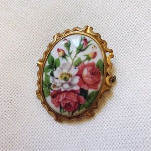 Vintage Limoges painted bouquet of roses brooch